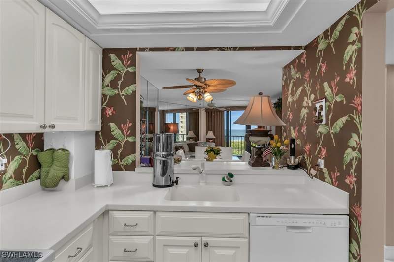 2 bedroom Condominium at 320 Seaview Ct 1201, South Seas Club Condo, Marco Island — photo 5