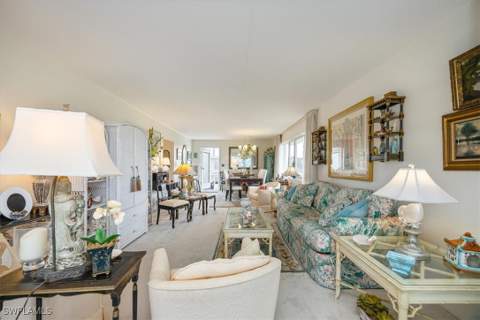 1550 Gulf Shore Blvd N W2, Naples FL - photo 8 of 18