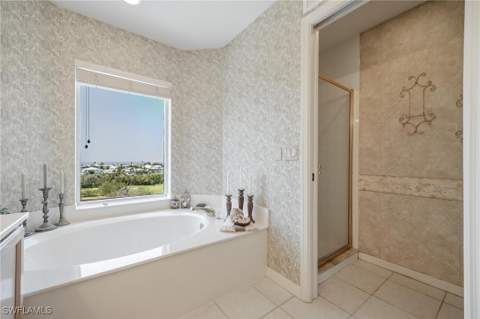 4191 Bay Beach Ln 253, Fort Myers Beach FL - photo 19 of 37