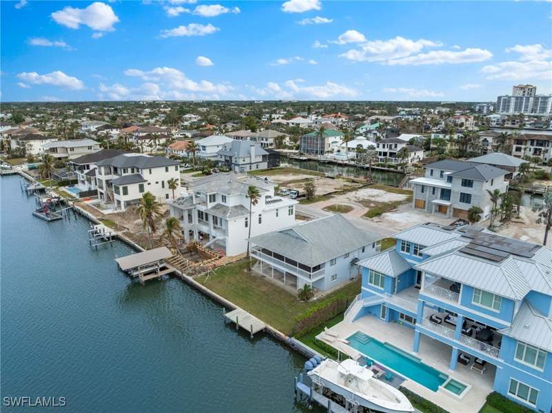 3 bedroom SingleFamilyResidence at 259 Trade Winds Ave, Conners, Naples — photo 4