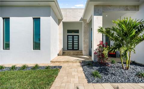 413 SW 46th Ter, Cape Coral FL - photo 8 of 49