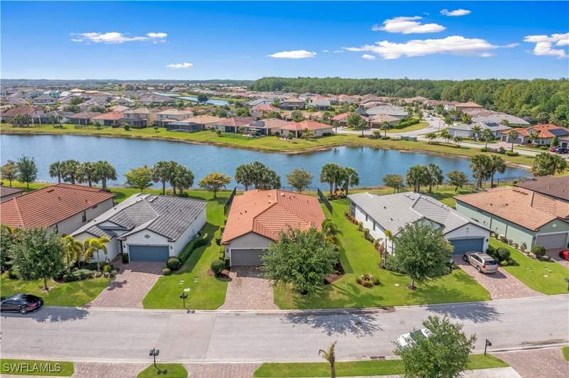3 bedroom SingleFamilyResidence at 16087 Mistflower Dr, Hampton Lakes, Alva — photo 4