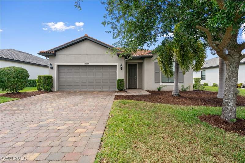 3 bedroom SingleFamilyResidence at 16087 Mistflower Dr, Hampton Lakes, Alva — photo 5