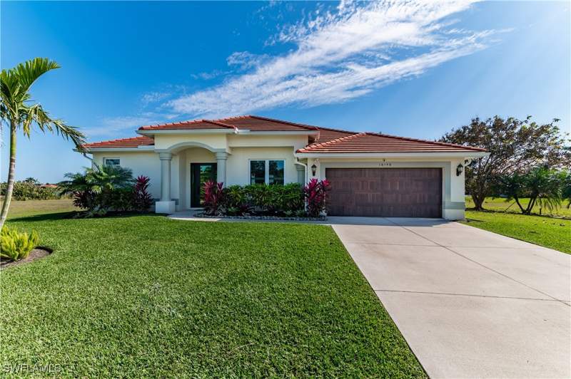 4 bedroom SingleFamilyResidence at 18198 Royal Hammock Blvd, Royal Palm Golf Estates, Naples — photo 3