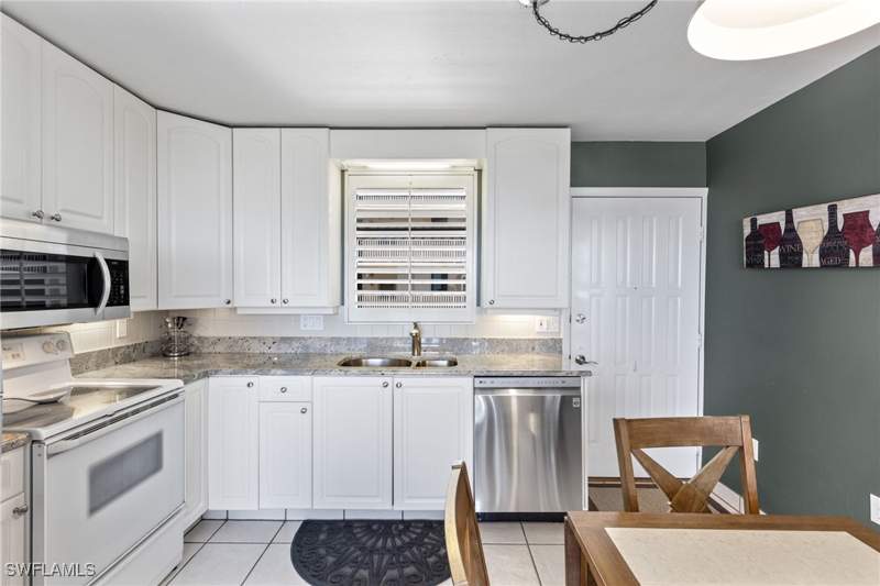 1 bedroom Condominium at 5900 Bonita Beach Rd 1802, Beach And Tennis Club, Bonita Springs — photo 3