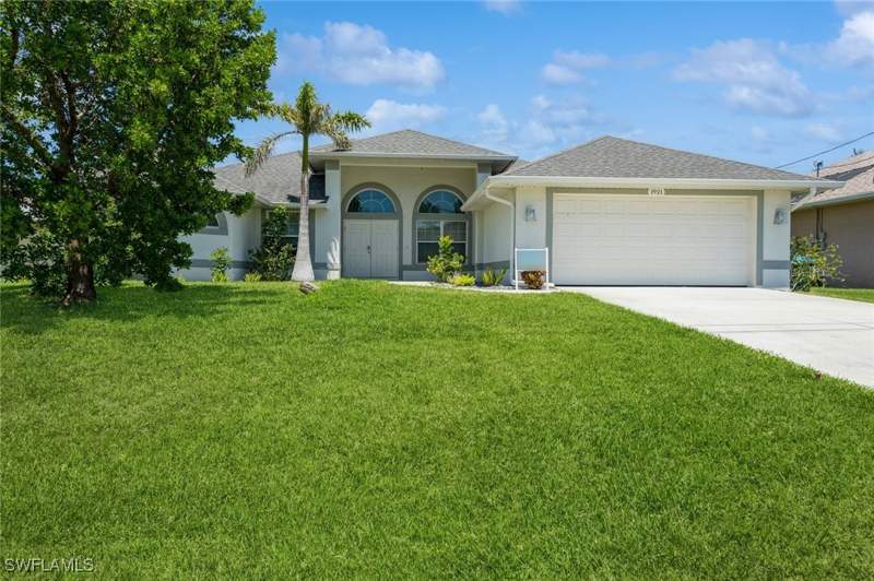 4 bedroom SingleFamilyResidence at 1921 SE 12th St, Cape Coral, Cape Coral — photo 2