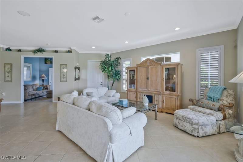 3 bedroom Attached at 12732 Fox Ridge Dr, Hunters Ridge, Bonita Springs — photo 4