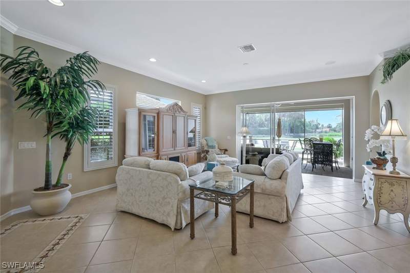 3 bedroom Attached at 12732 Fox Ridge Dr, Hunters Ridge, Bonita Springs — photo 5