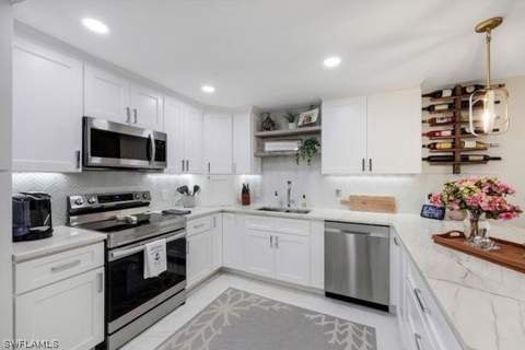 3333 Gulf Shore Blvd N 103, Naples FL - photo 21 of 26