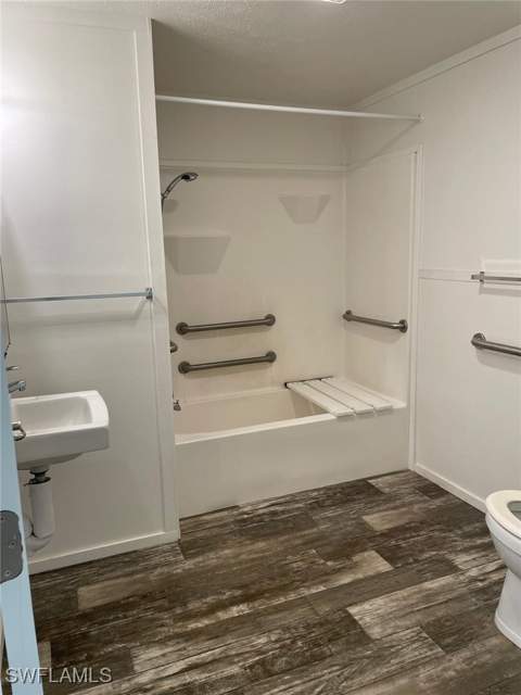 8019 Grady Dr, North Fort Myers FL - photo 7 of 24
