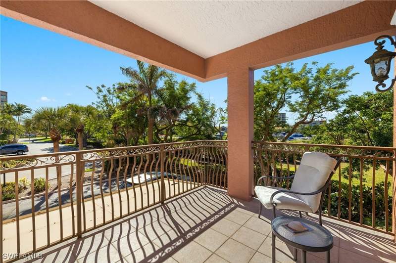 3 bedroom Condominium at 14811 Laguna Dr 101, Harbor Place, Fort Myers — photo 2