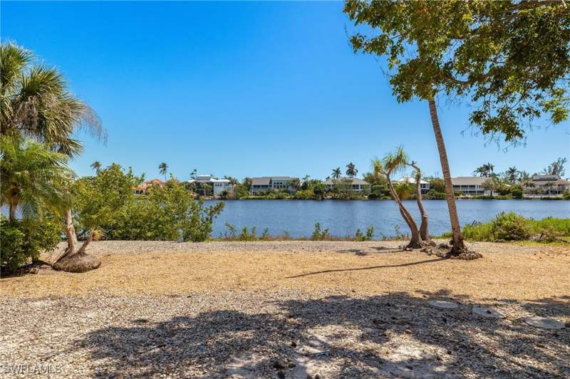 2 bedroom SingleFamilyResidence at 1457 Sand Castle Rd, The Dunes Sanibel Island, Sanibel — photo 5
