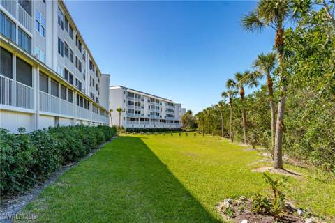 300 Stevens Landing Dr C205, Marco Island FL - photo 24 of 49