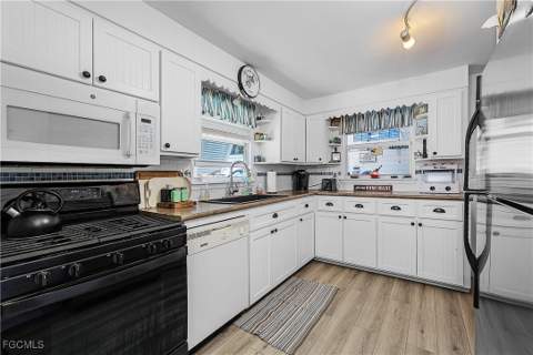 15925 Quail Trl, Bokeelia FL - photo 9 of 26