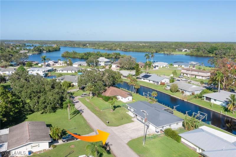 4 bedroom SingleFamilyResidence at 14932 Randolph Dr, Paradise Shores, Fort Myers — photo 3