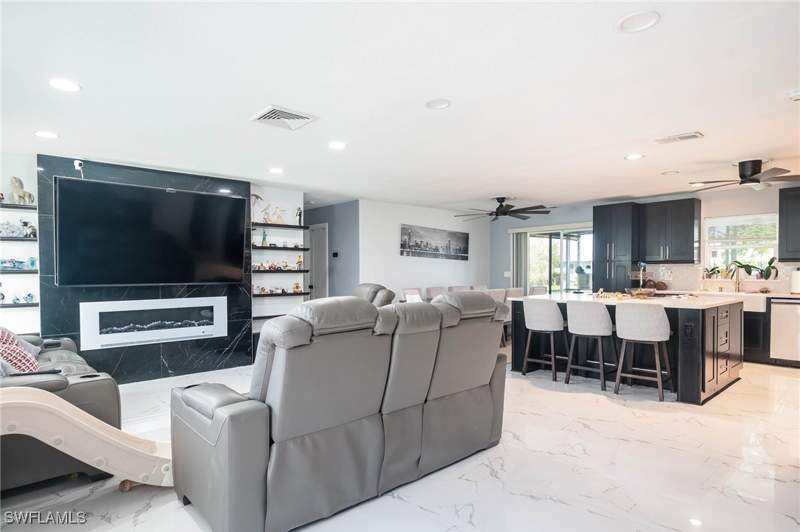 4 bedroom SingleFamilyResidence at 14932 Randolph Dr, Paradise Shores, Fort Myers — photo 4