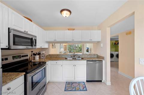3072 Sandpiper Bay Cir M202, Naples FL - photo 14 of 42