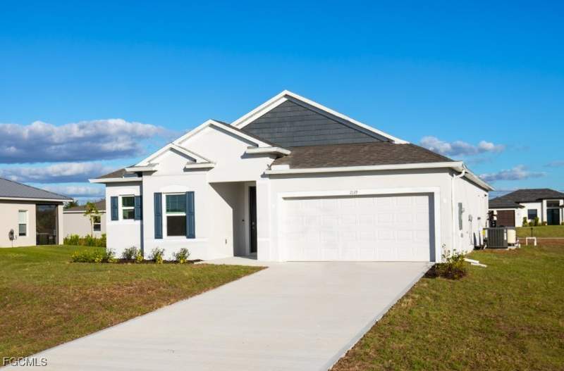 3 bedroom SingleFamilyResidence at 2119 NE Juanita Pl, Cape Coral, Cape Coral — photo 2