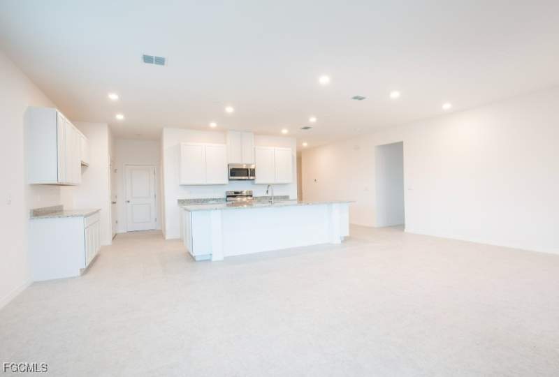 3 bedroom SingleFamilyResidence at 2119 NE Juanita Pl, Cape Coral, Cape Coral — photo 5