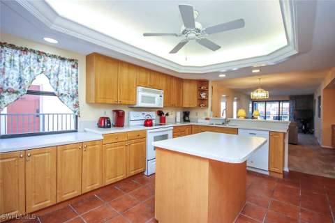 2445 W Gulf Dr 43E, Sanibel FL - photo 8 of 33