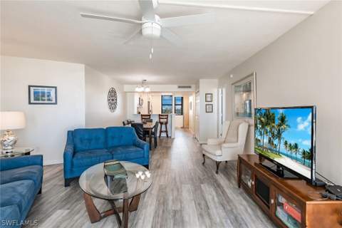 380 Seaview Ct 604, Marco Island FL - photo 15 of 36
