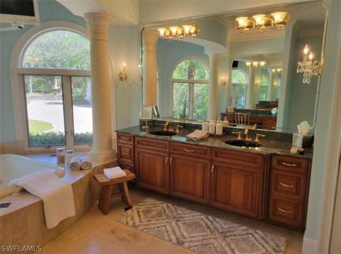 1269 Pocantico Ln, Naples FL - photo 14 of 45