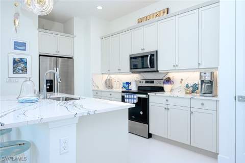 7251 Saona Ct, Naples FL - photo 6 of 30