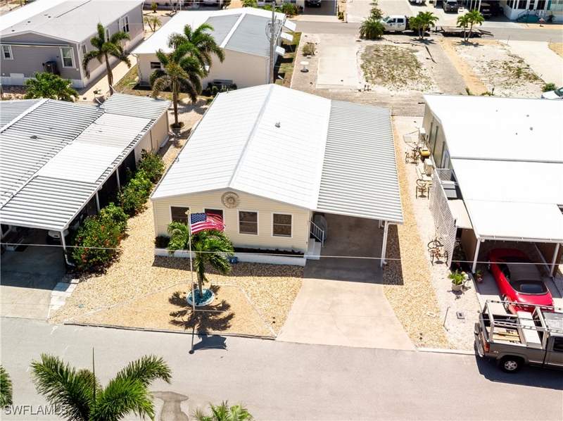 2 bedroom ManufacturedHome at 4931 Gulfgate Ln, Pine Island Cove, St James City — photo 3