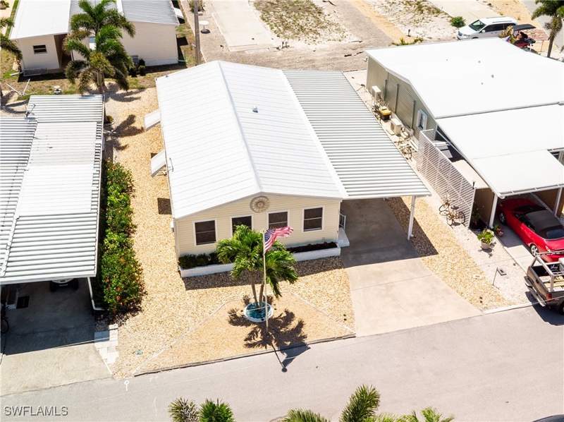2 bedroom ManufacturedHome at 4931 Gulfgate Ln, Pine Island Cove, St James City — photo 4