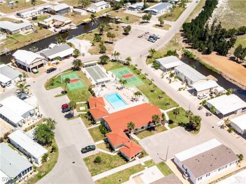 4931 Gulfgate Ln, St James City FL - photo 9 of 35
