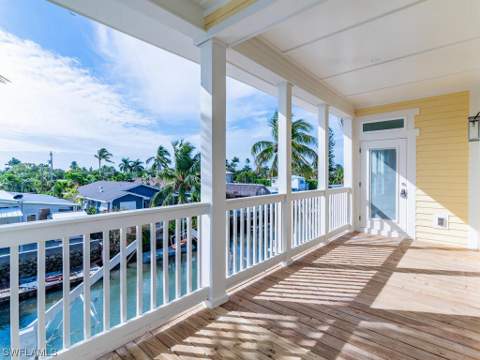 542 Coconut Ave, Goodland FL - photo 18 of 33