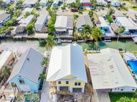 542 Coconut Ave, Goodland FL - photo 19 of 33
