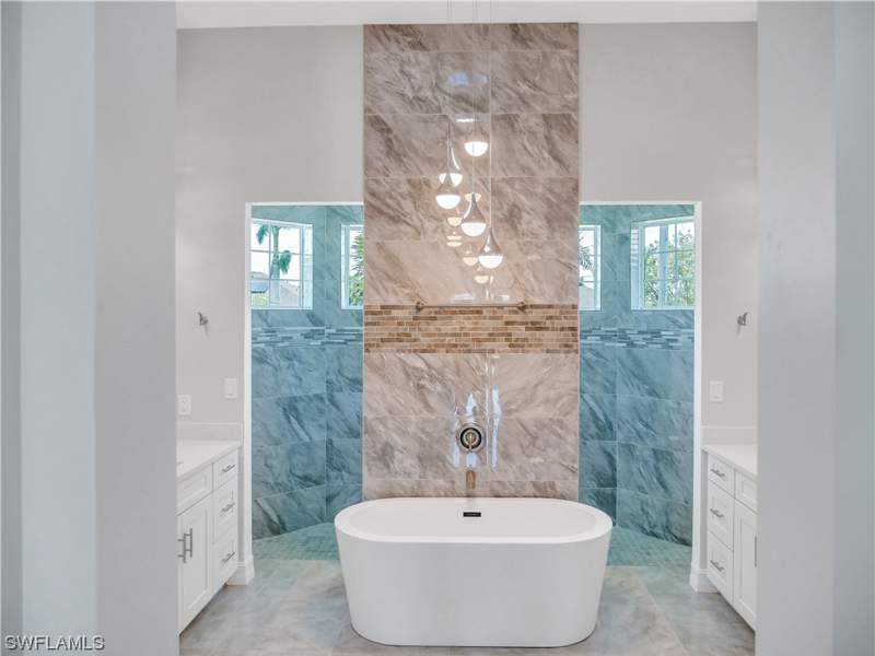 3 bedroom SingleFamilyResidence at 2563 SW 27th Ave, Cape Coral, Cape Coral — photo 3