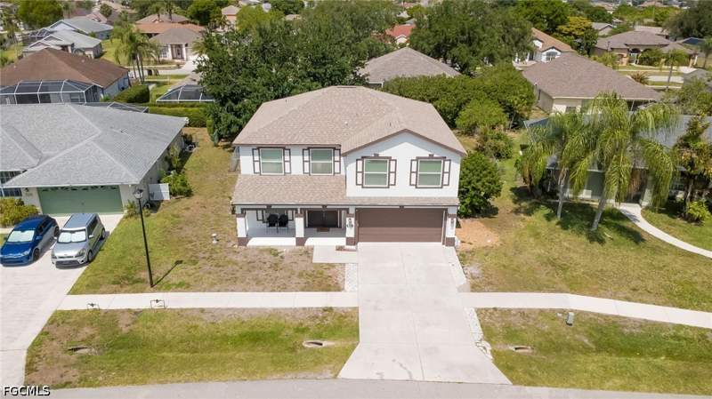 4 bedroom SingleFamilyResidence at 1509 Junior Ct, Varsity Lakes, Lehigh Acres — photo 2