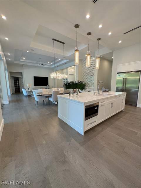 569 Neapolitan Way, Naples FL - photo 10 of 50