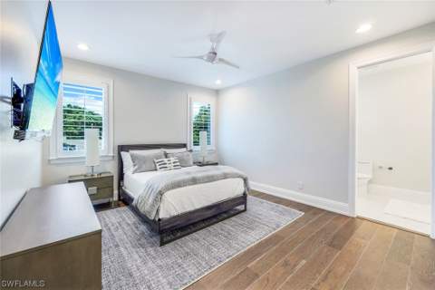 569 Neapolitan Way, Naples FL - photo 21 of 50