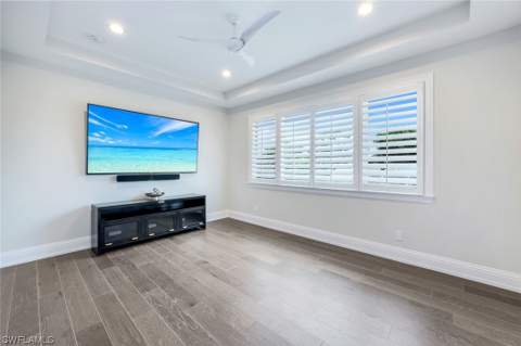 569 Neapolitan Way, Naples FL - photo 23 of 50