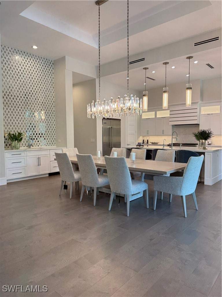 4 bedroom SingleFamilyResidence at 569 Neapolitan Way, Park Shore, Naples — photo 5