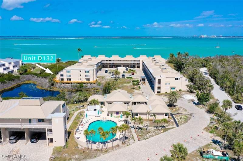 2 bedroom Condominium at 200 Periwinkle Way 132, Lighthouse Point Condo, Sanibel — photo 2