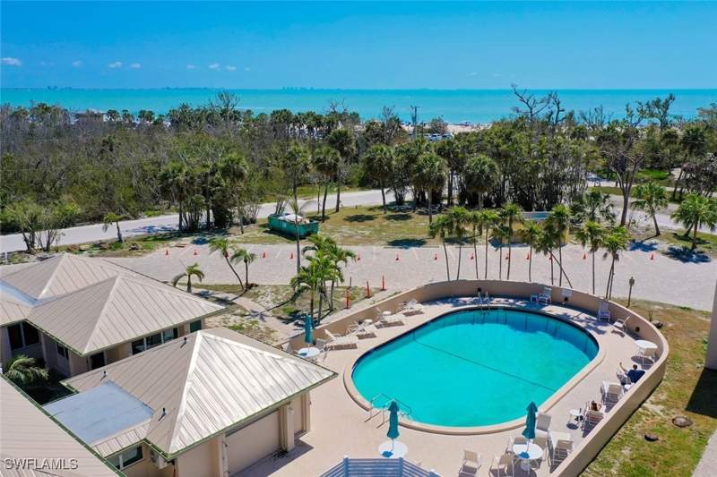 2 bedroom Condominium at 200 Periwinkle Way 132, Lighthouse Point Condo, Sanibel — photo 5