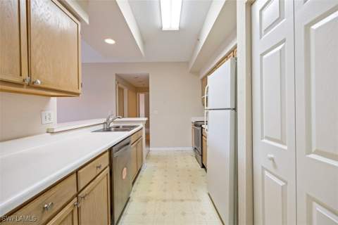 4635 Saint Croix Ln 1218, Naples FL - photo 11 of 40