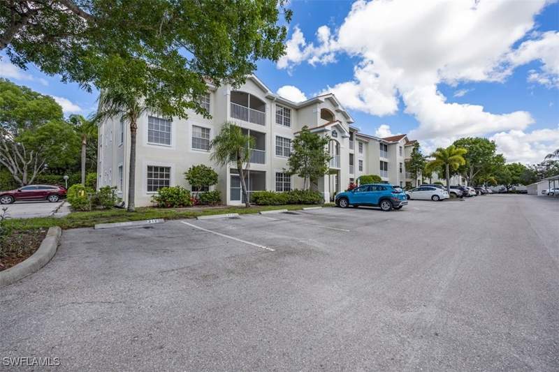 2 bedroom Condominium at 4635 Saint Croix Ln 1218, St Croix, Naples — photo 4