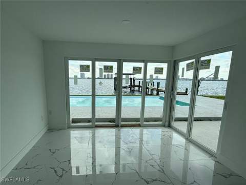 111 E North Shore Ave, North Fort Myers FL - photo 16 of 46