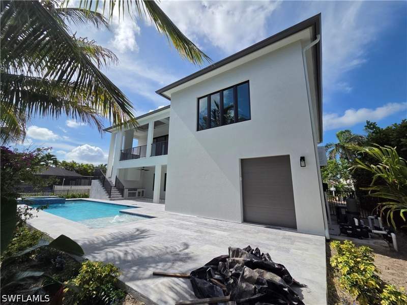 4 bedroom SingleFamilyResidence at 231 1st St, Little Hickory Shores, Bonita Springs — photo 4