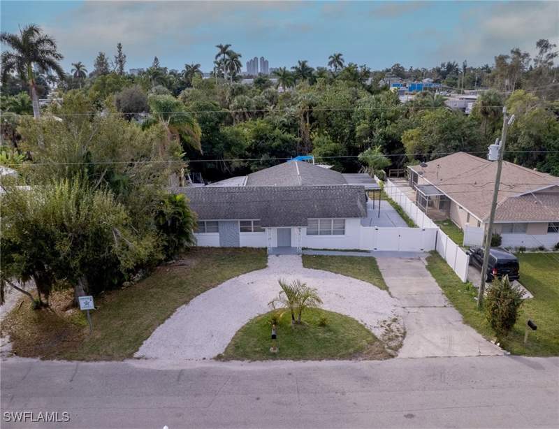 3 bedroom SingleFamilyResidence at 60 Cardinal Dr, North Fort Myers, North Fort Myers — photo 3