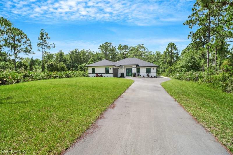 4 bedroom SingleFamilyResidence at 3520 27th Ave NE, Golden Gate Estates, Naples — photo 3