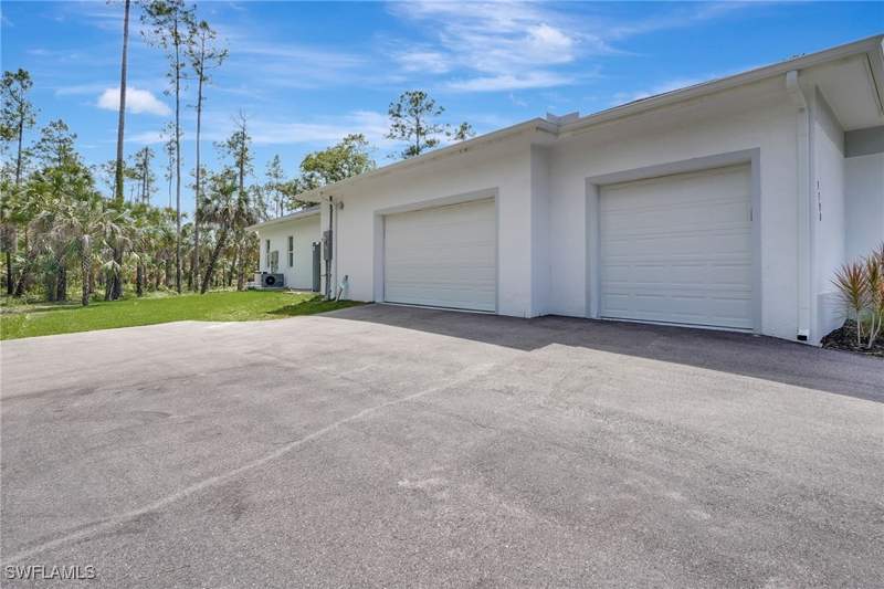4 bedroom SingleFamilyResidence at 3390 12th Ave SE, Golden Gate Estates, Naples — photo 3