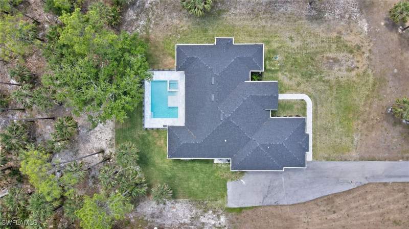 4 bedroom SingleFamilyResidence at 3390 12th Ave SE, Golden Gate Estates, Naples — photo 4
