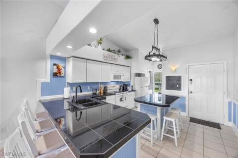 7980 Mahogany Run Ln 123, Naples FL - photo 10 of 41