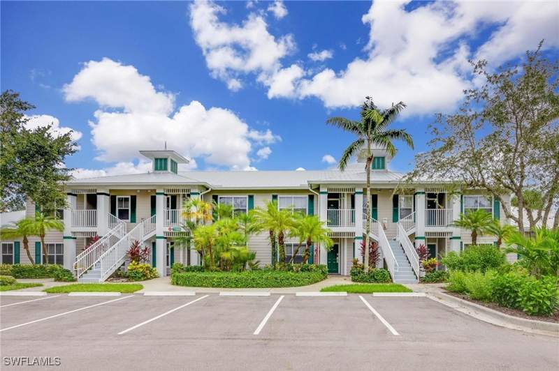 2 bedroom Condominium at 7980 Mahogany Run Ln 123, Greenlinks, Naples — photo 2